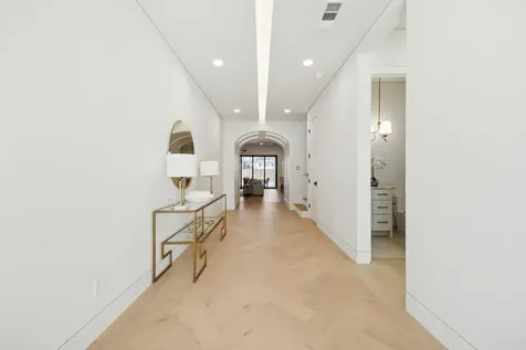 2015 Euclid Avenue Dallas TX 75206