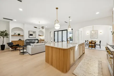 2015 Euclid Avenue Dallas TX 75206