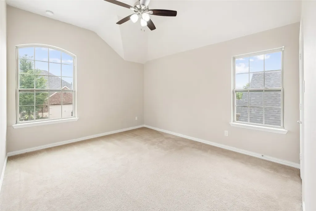 1374 Sandhurst Drive Roanoke TX 76262