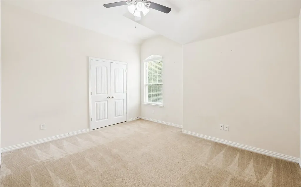 1374 Sandhurst Drive Roanoke TX 76262