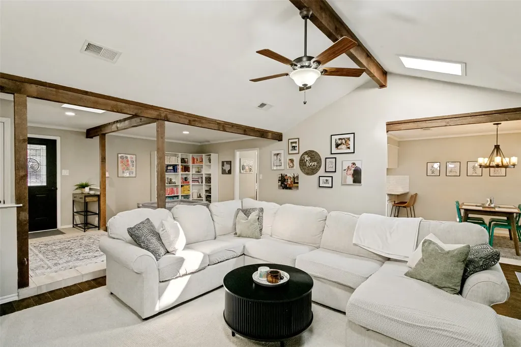 1805 Timbercreek Road Benbrook TX 76126
