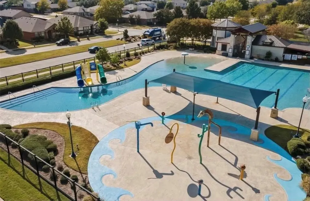 8229 Spitfire Trail Aubrey TX 76227