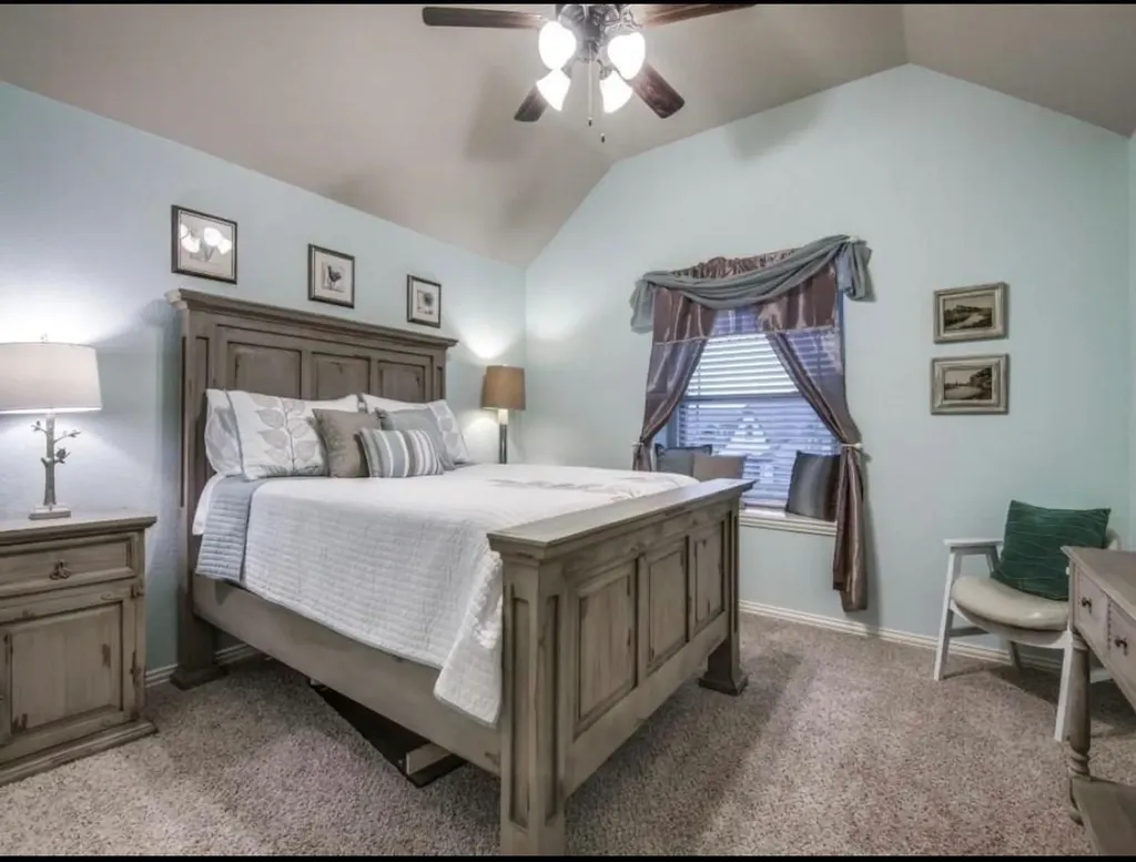 8229 Spitfire Trail Aubrey TX 76227