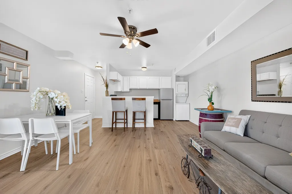 9829 Walnut Street Dallas TX 75243