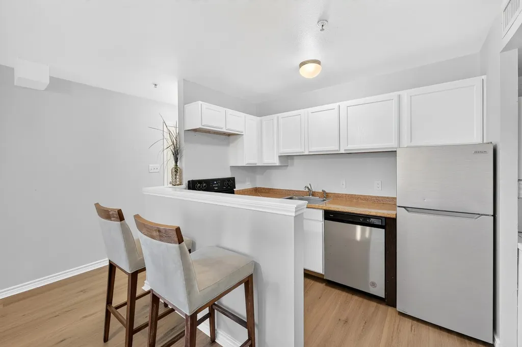 9829 Walnut Street Dallas TX 75243