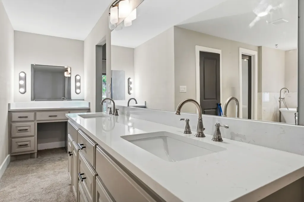 1810 Waterwood Drive Arlington TX 76012