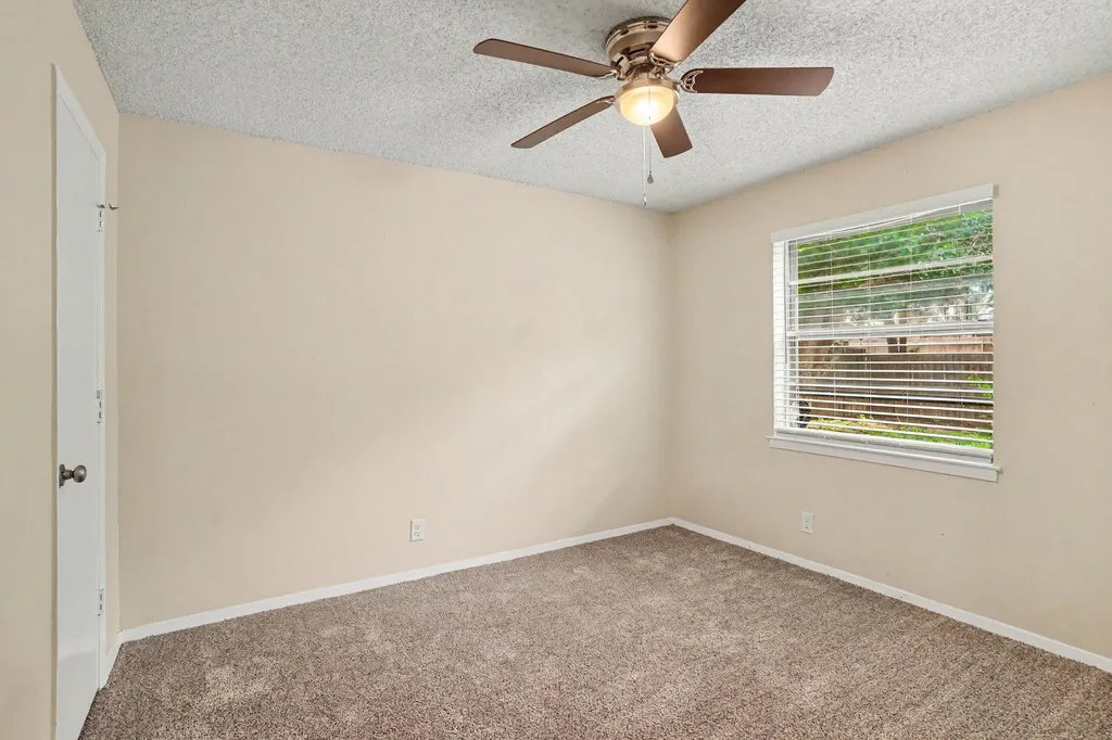 1405 Trammell Drive Benbrook TX 76126