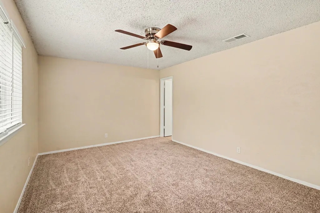 1405 Trammell Drive Benbrook TX 76126