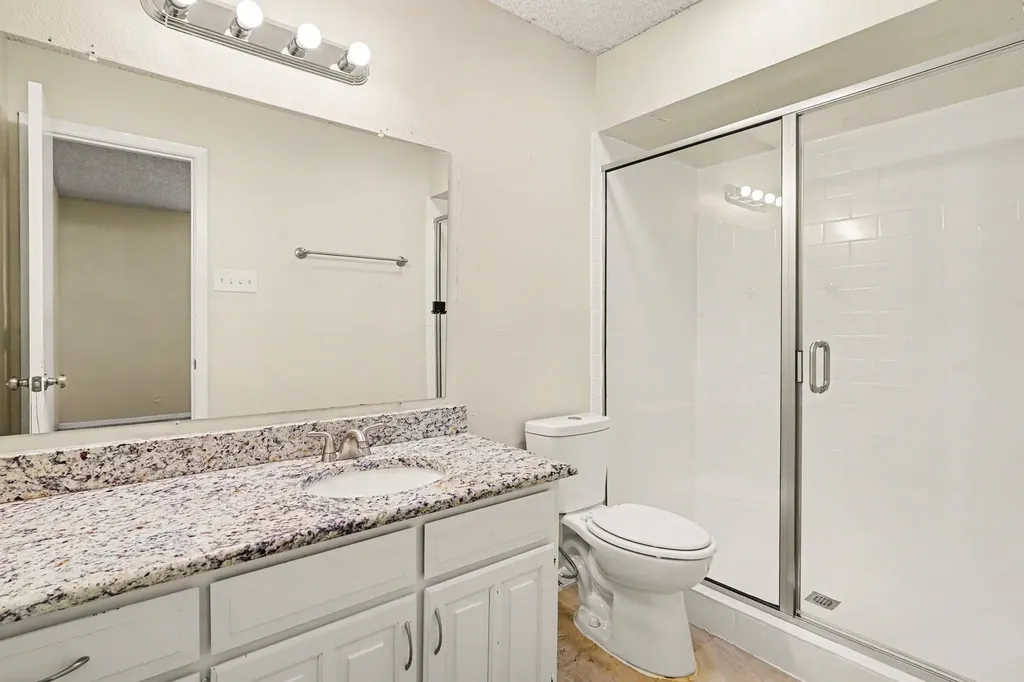 1405 Trammell Drive Benbrook TX 76126