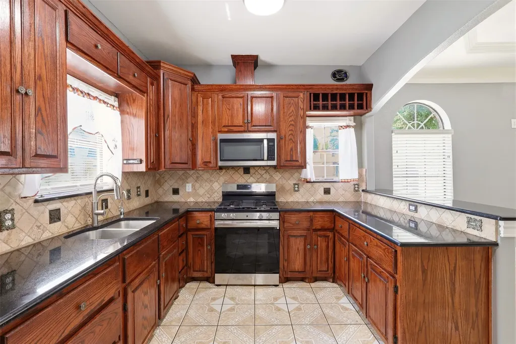 3129 New Haven Street Irving TX 75062