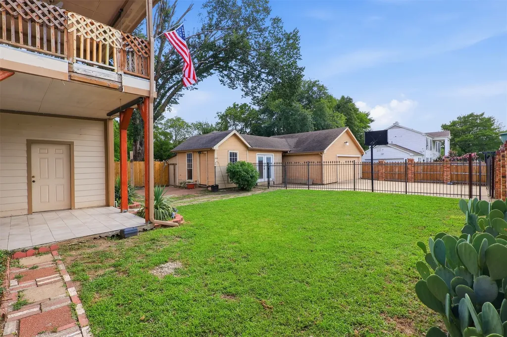 3129 New Haven Street Irving TX 75062