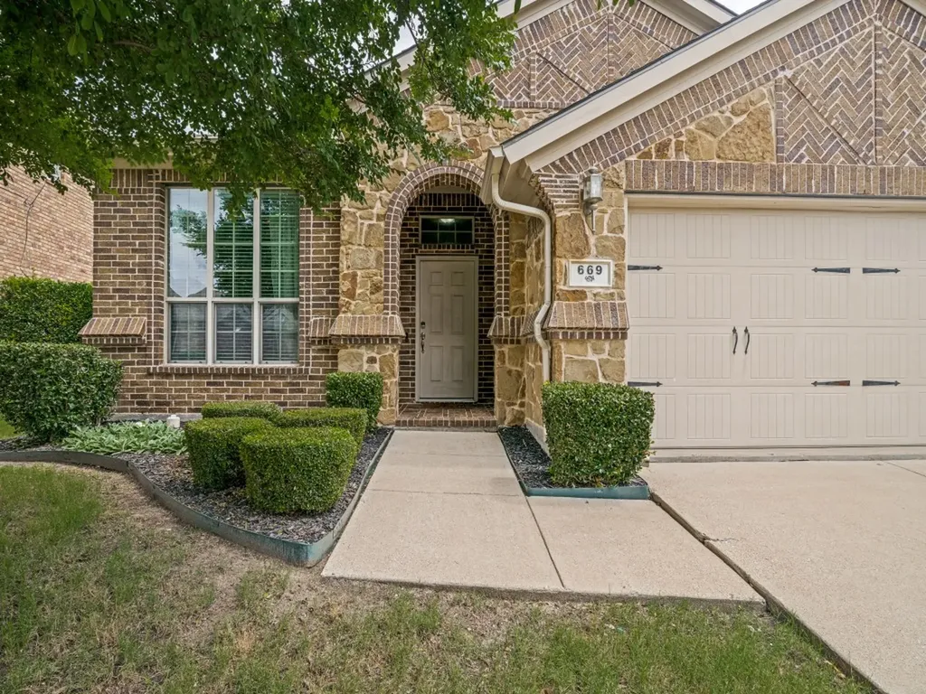 669 Payton Way Fate TX 75087