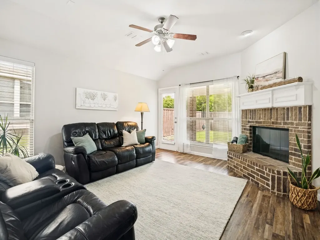 669 Payton Way Fate TX 75087
