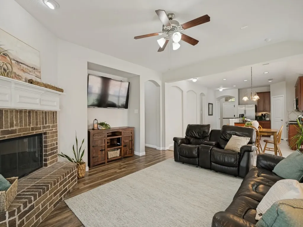 669 Payton Way Fate TX 75087