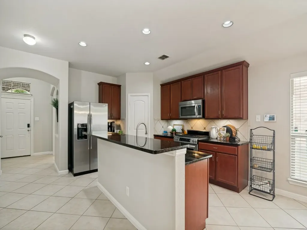 669 Payton Way Fate TX 75087
