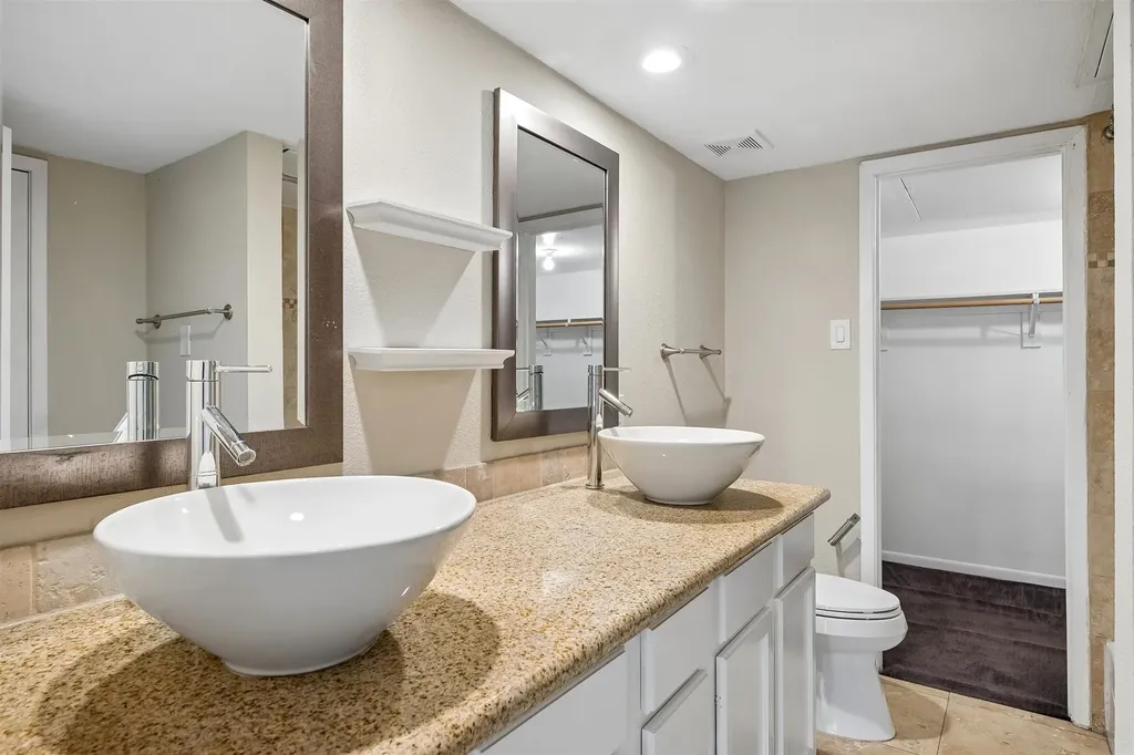 3815 Holland Avenue Dallas TX 75219