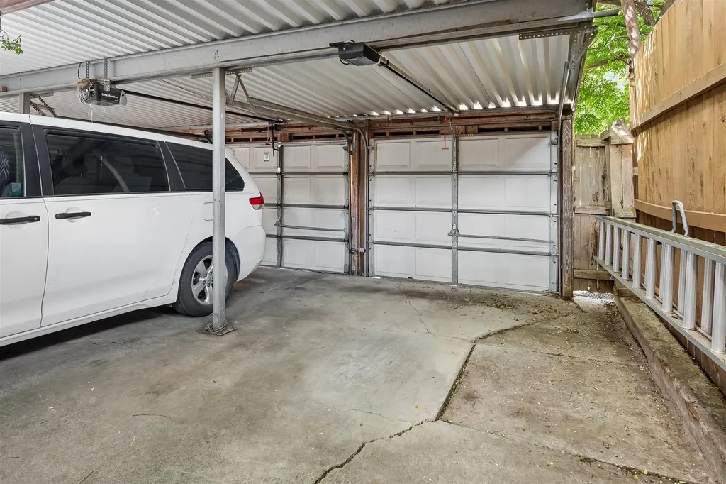 3815 Holland Avenue Dallas TX 75219