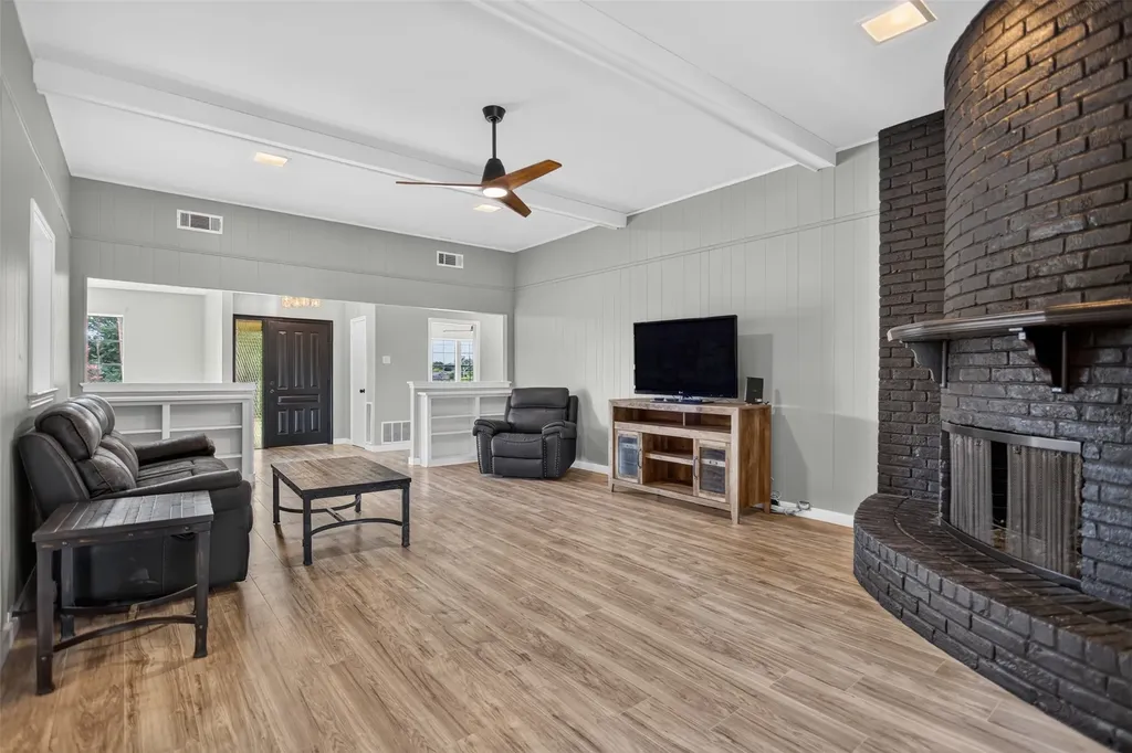 2303 Mccoy Road Carrollton TX 75006