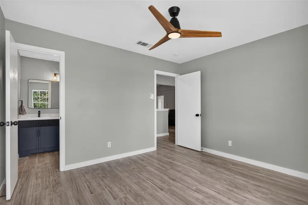 2303 Mccoy Road Carrollton TX 75006
