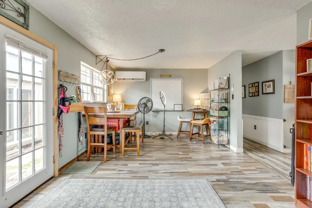 203 E Henderson Street Itasca TX 76055