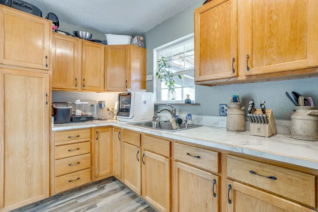 203 E Henderson Street Itasca TX 76055