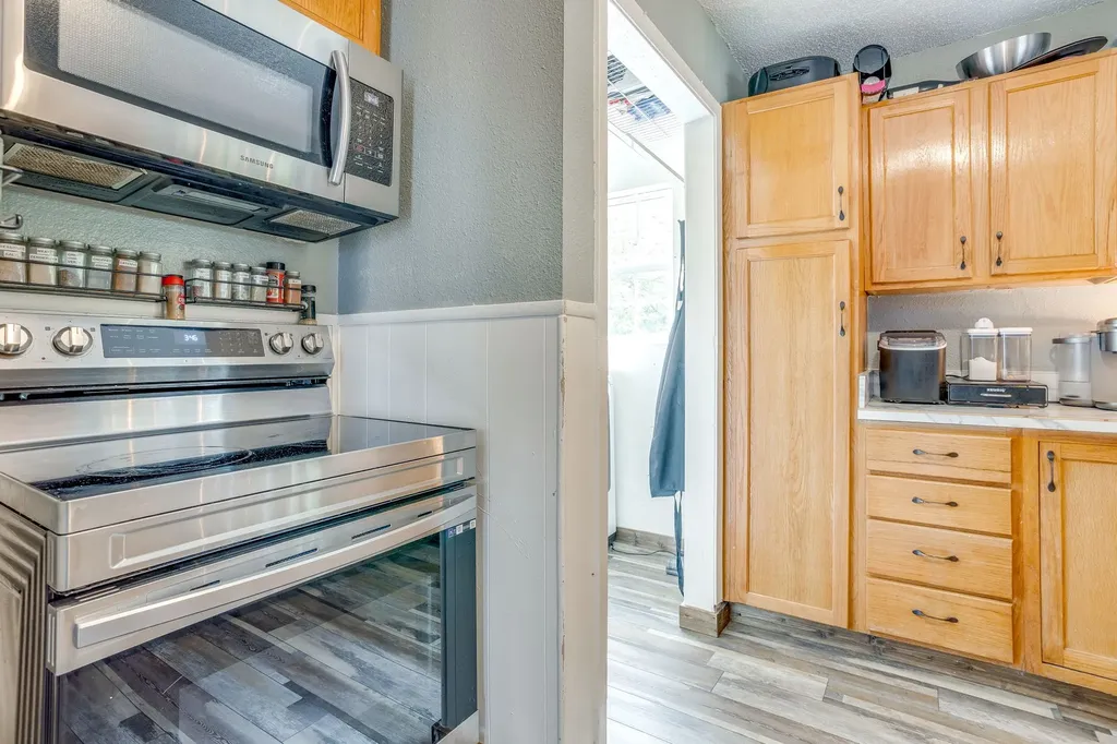 203 E Henderson Street Itasca TX 76055