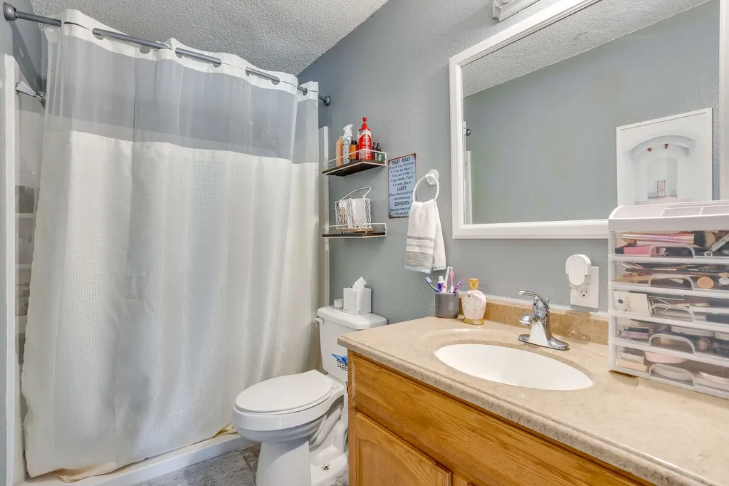 203 E Henderson Street Itasca TX 76055