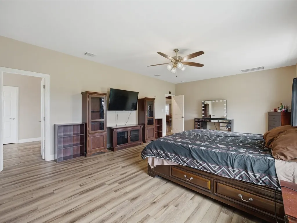 1032 Justin Drive Springtown TX 76082