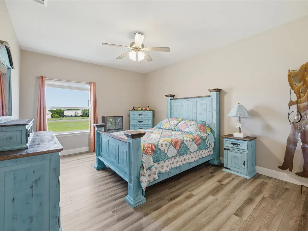 1032 Justin Drive Springtown TX 76082
