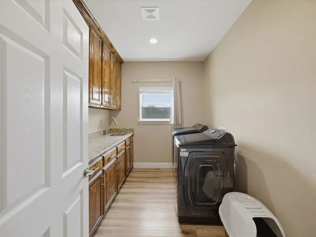 1032 Justin Drive Springtown TX 76082