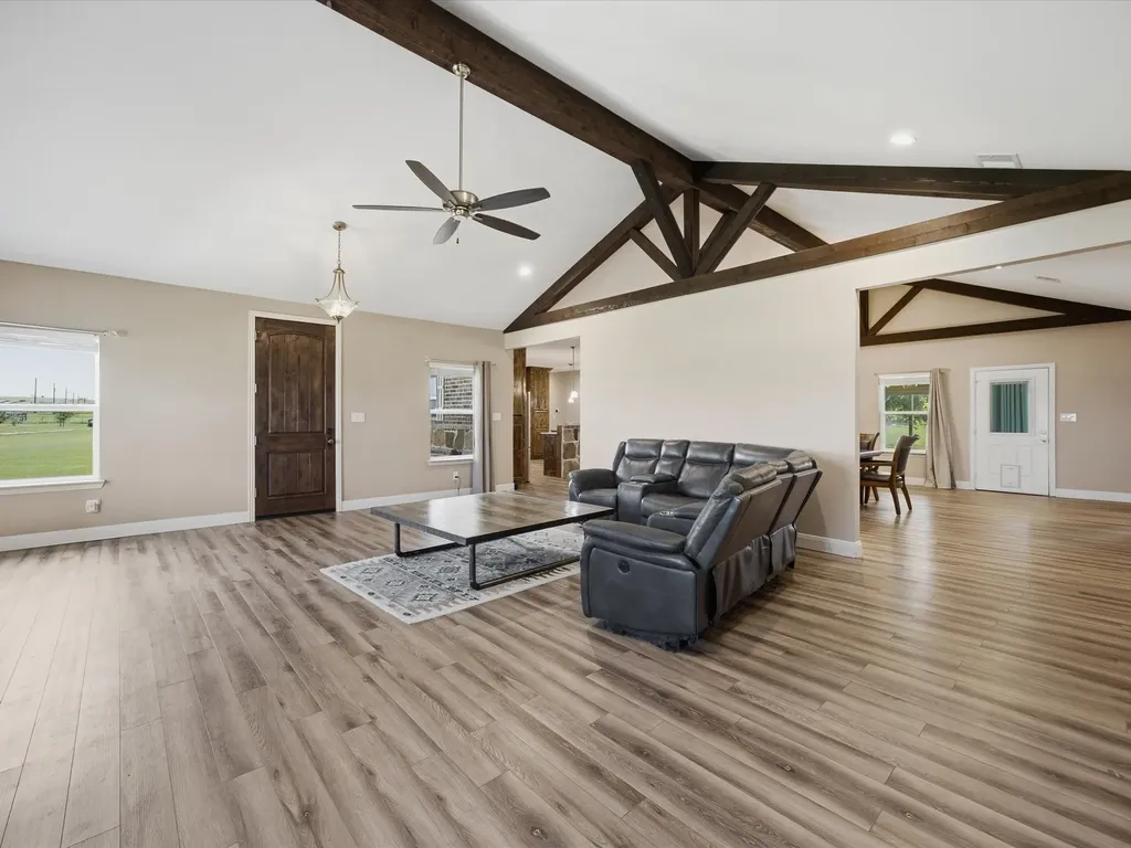1032 Justin Drive Springtown TX 76082