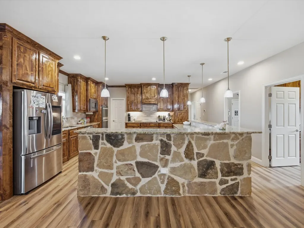1032 Justin Drive Springtown TX 76082