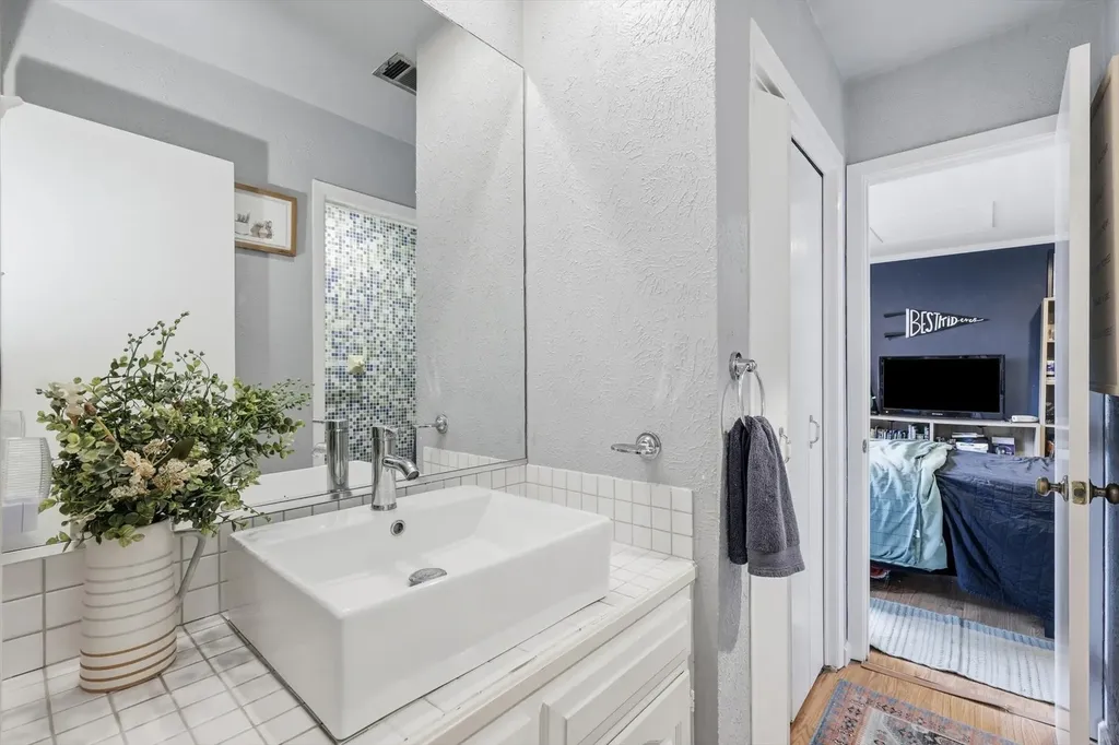 104 Highland Lake Drive Highland Village TX 75077