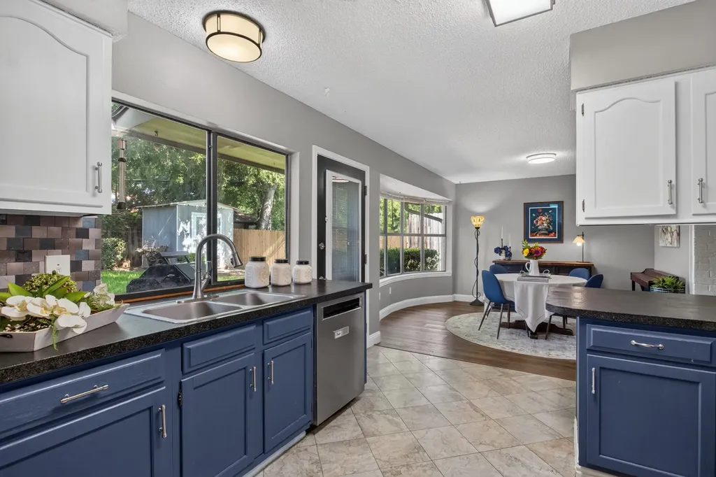 3108 Woodbridge Drive Bedford TX 76021