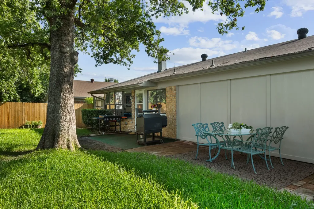 3108 Woodbridge Drive Bedford TX 76021