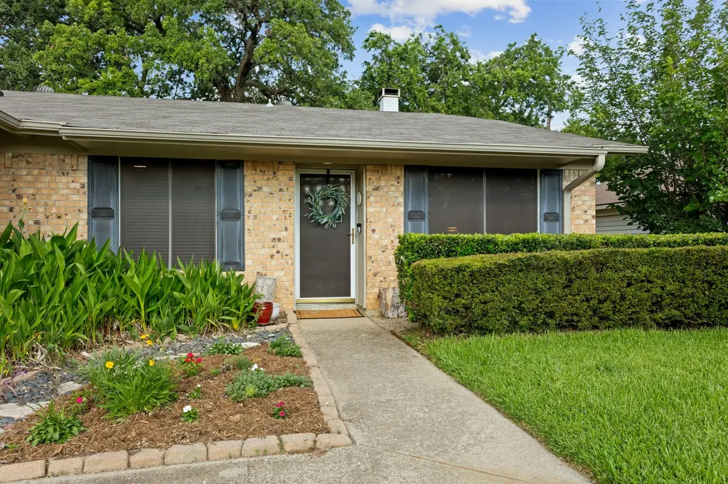 3108 Woodbridge Drive Bedford TX 76021
