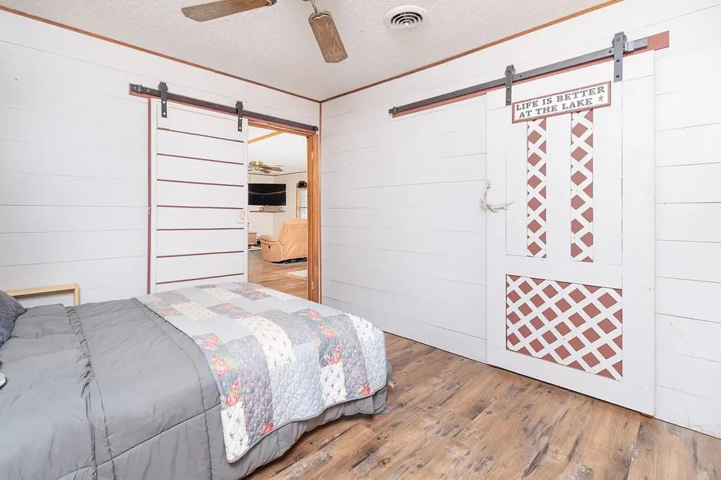 207 Center Brady TX 76825
