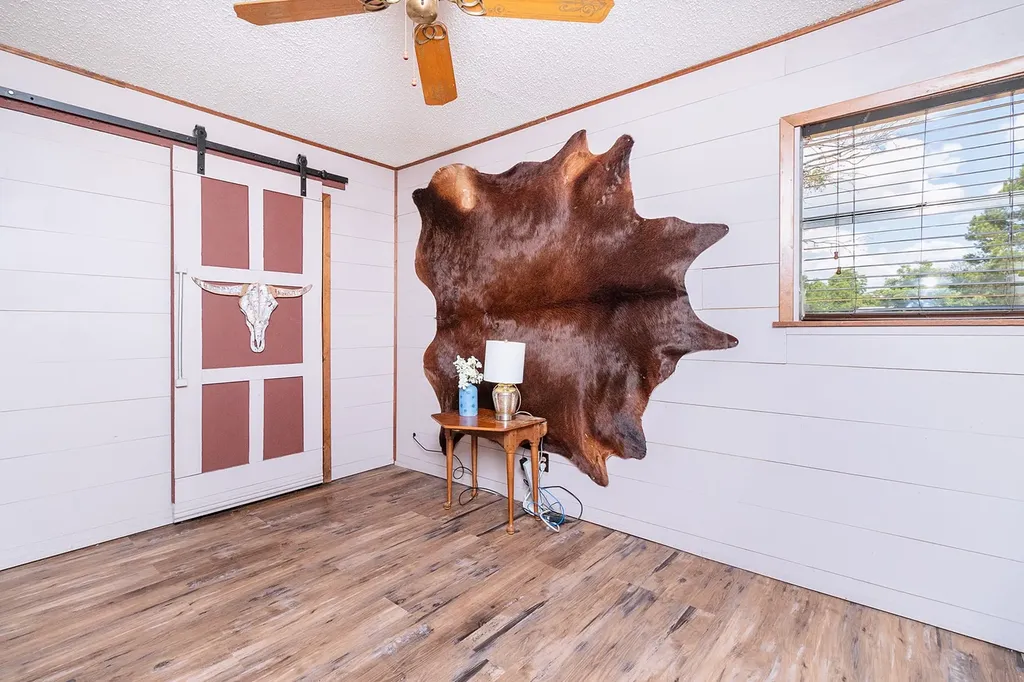 207 Center Brady TX 76825