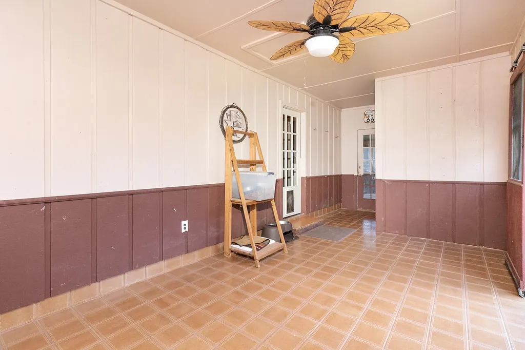 207 Center Brady TX 76825