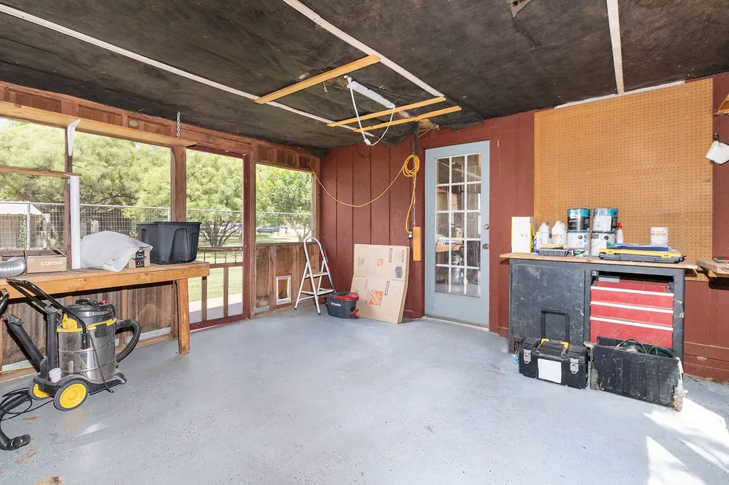207 Center Brady TX 76825