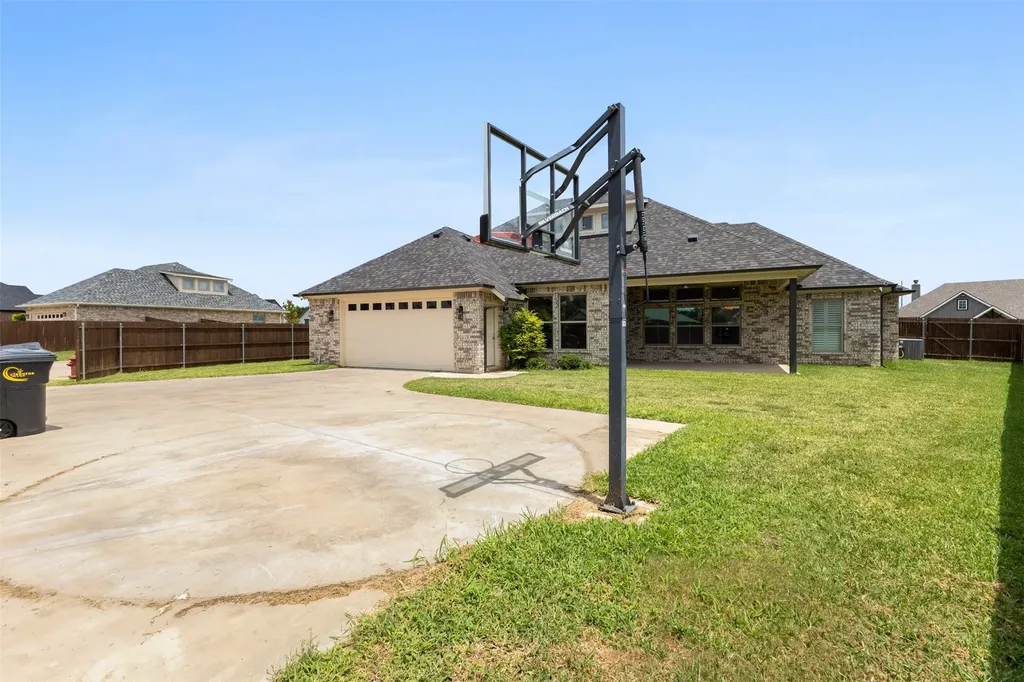 1520 Bent Creek Drive Cleburne TX 76033