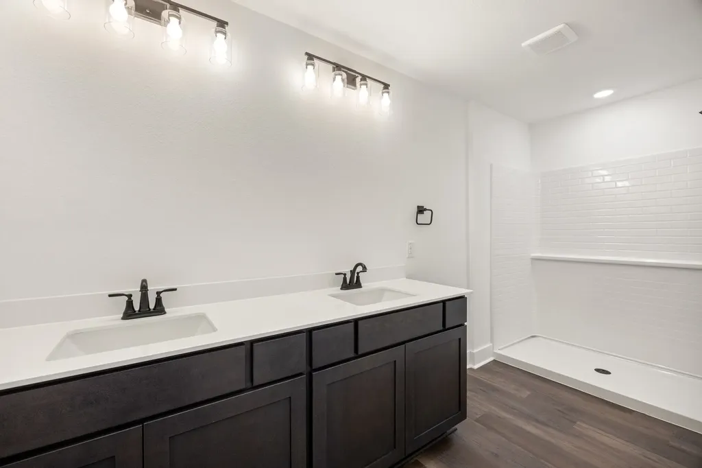 465 Peace Lily Way Tolar TX 76476