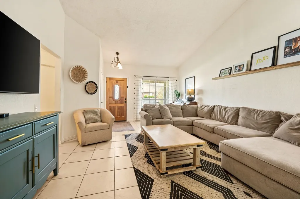 3908 River Birch Road Fort Worth TX 76137