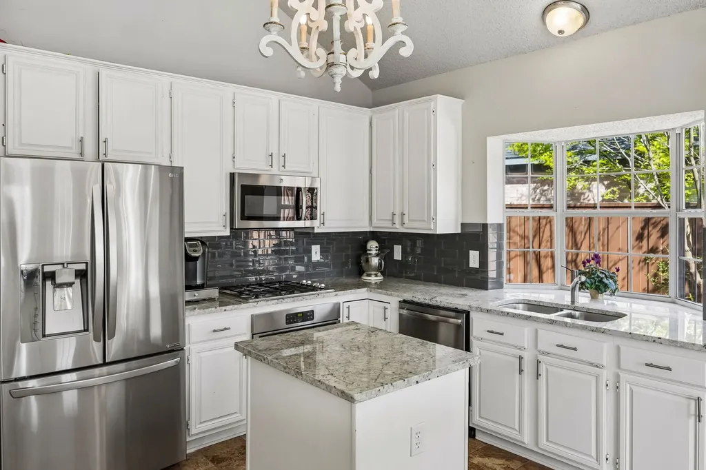 920 Mustang Drive Allen TX 75002