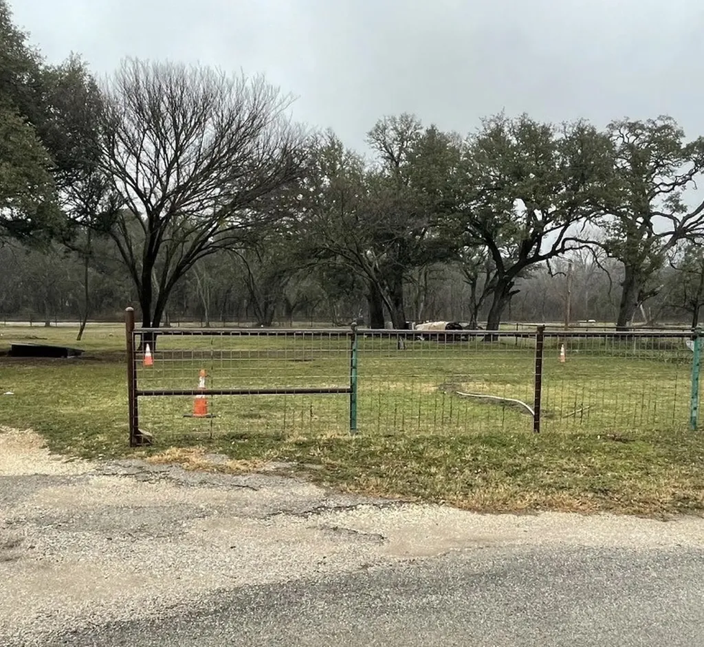 418 & 420 W Oneal Dublin TX 76446