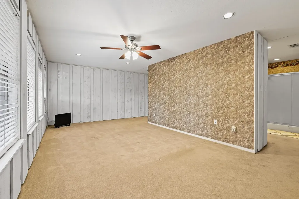 275 Lakecrest Drive Pottsboro TX 75076