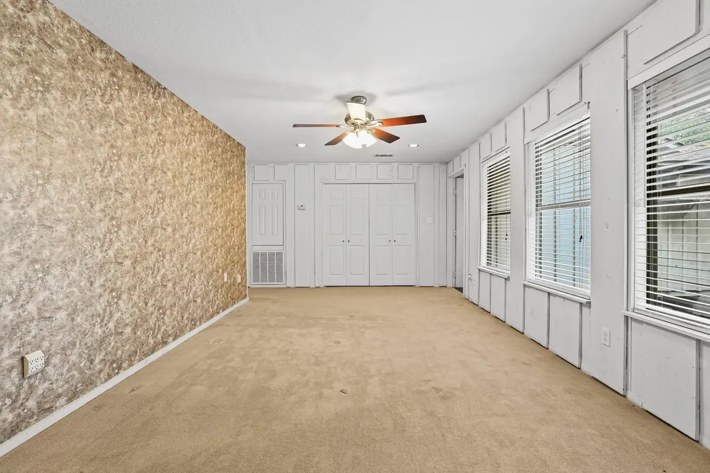 275 Lakecrest Drive Pottsboro TX 75076