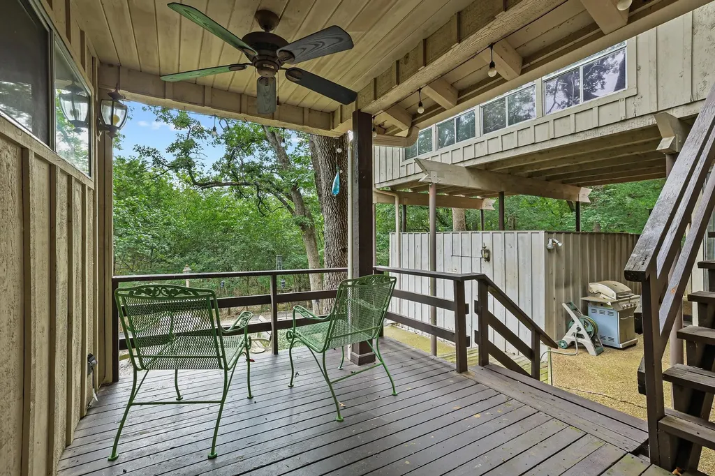 275 Lakecrest Drive Pottsboro TX 75076