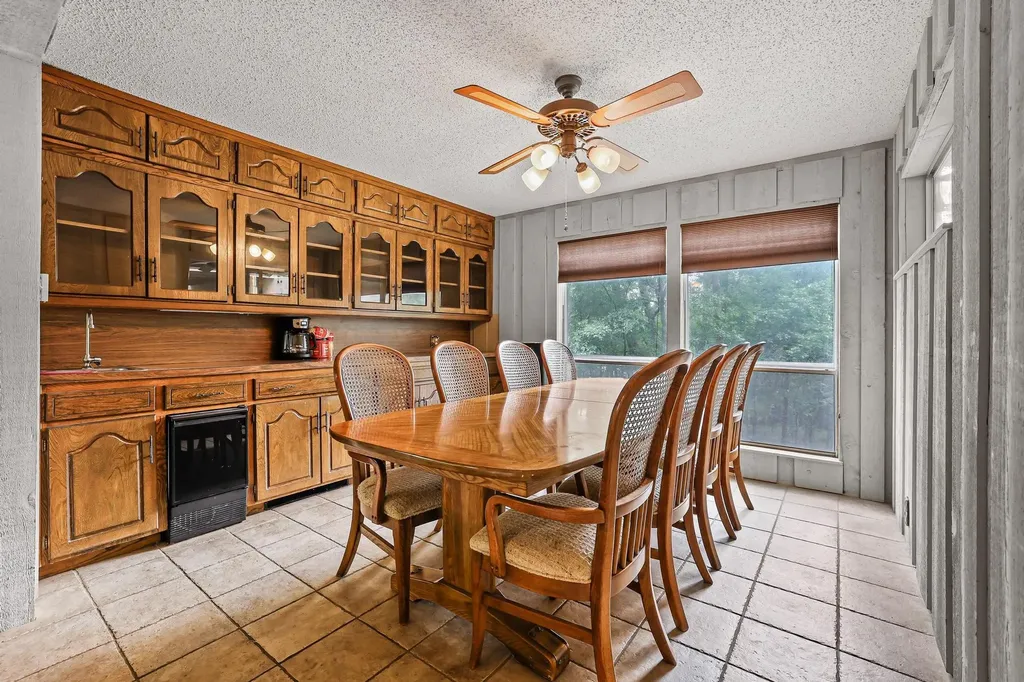 275 Lakecrest Drive Pottsboro TX 75076