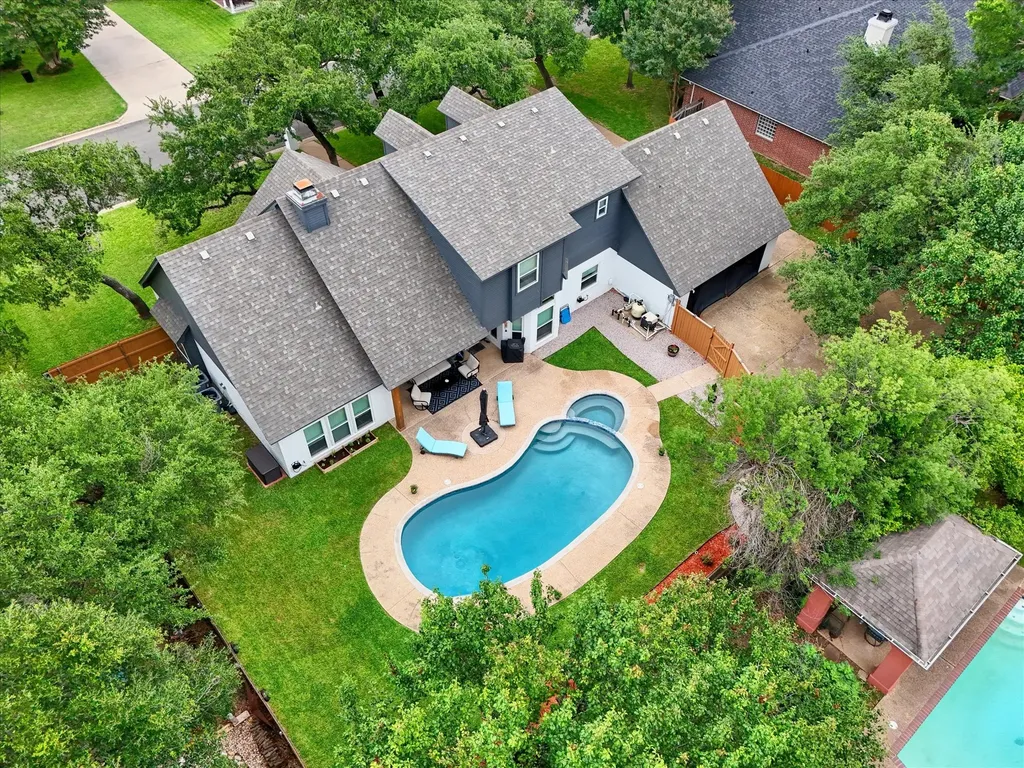 14035 Horseshoe Circle Woodway TX 76712